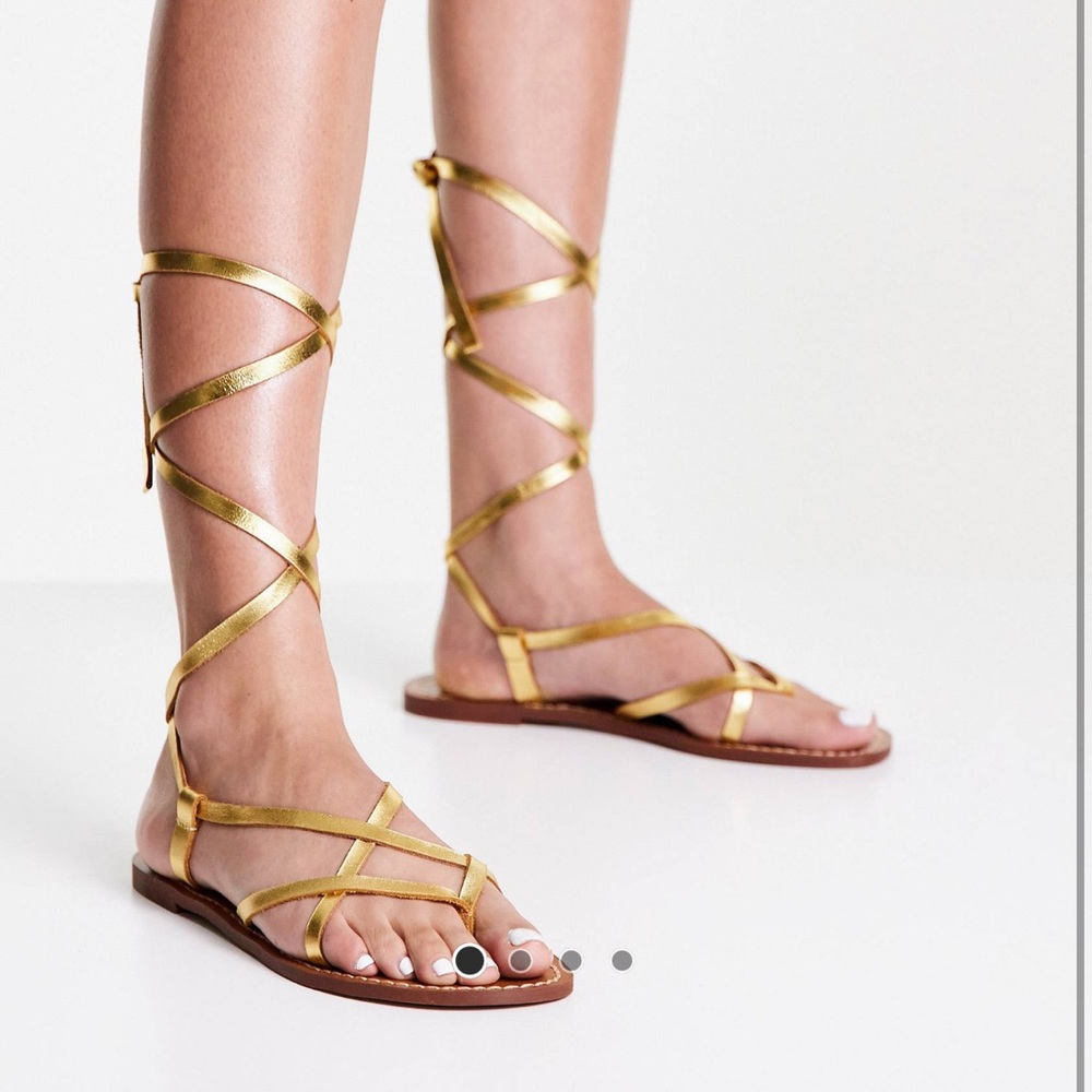 Pull&bear gladiator sandals in gold US 9